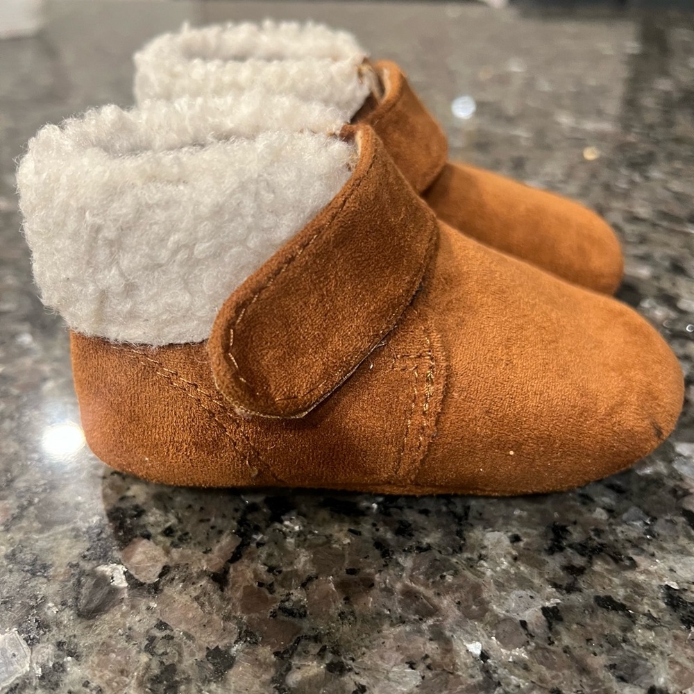 NEW Baby 3 Months Chestnut Winter Cozy Boot Booties Crib Shoe